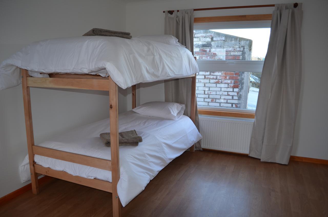 Hostal Camino De Santiago Puerto Natales Ngoại thất bức ảnh