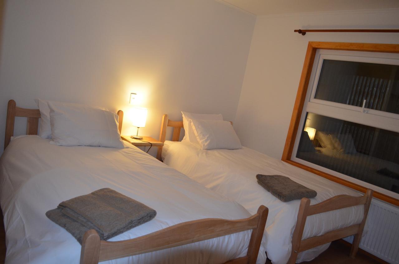 Hostal Camino De Santiago Puerto Natales Ngoại thất bức ảnh