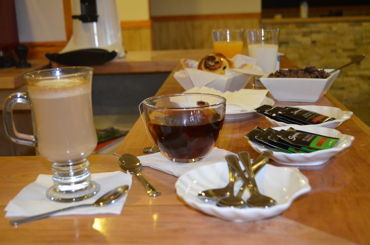 Hostal Camino De Santiago Puerto Natales Ngoại thất bức ảnh